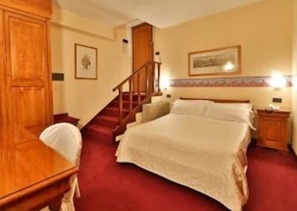 iH Hotels Firenze Select Exterior foto