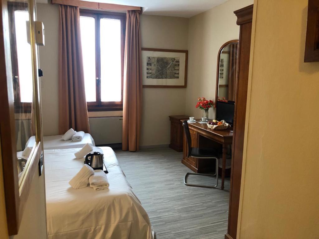 iH Hotels Firenze Select Exterior foto